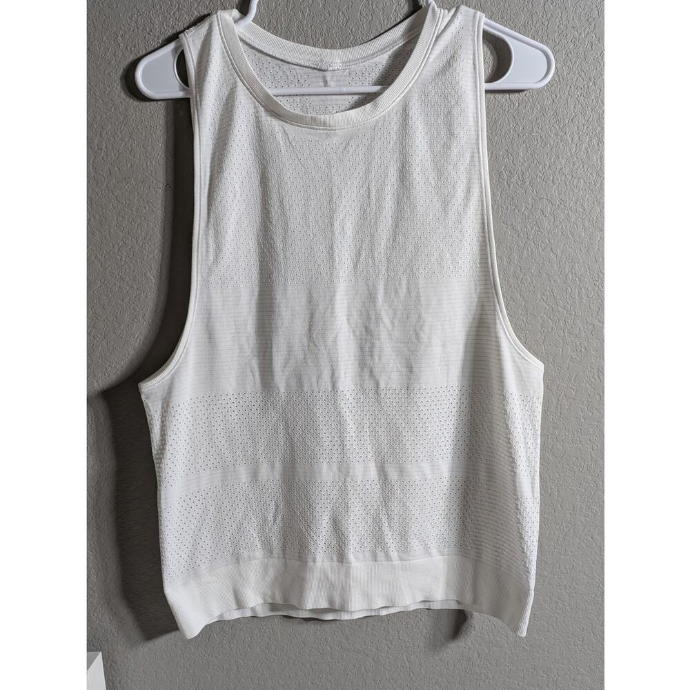 Lululemon Train to Be Tankā Top White Seamless Mesh High Neck Athletic Workout
